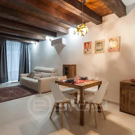 Lilla Myra Lejlighed Cagliari